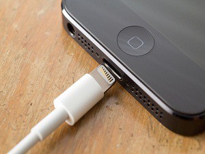 Не работает разъем зарядки iPhone (айфон)