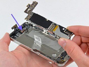 Замена микросхемы USB U2 iPhone (айфон) в Москве
