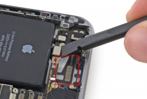 Замена микросхемы Wi-Fi на iPhone 7 Plus